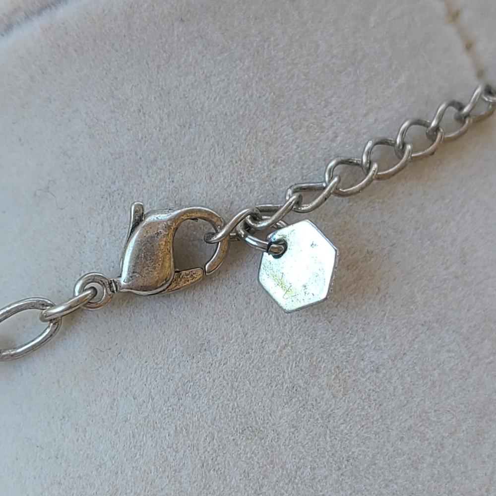 Touchstone Crystal Silver Toned Necklace with Blue Crystals - Great Condition - Picture 4 of 6